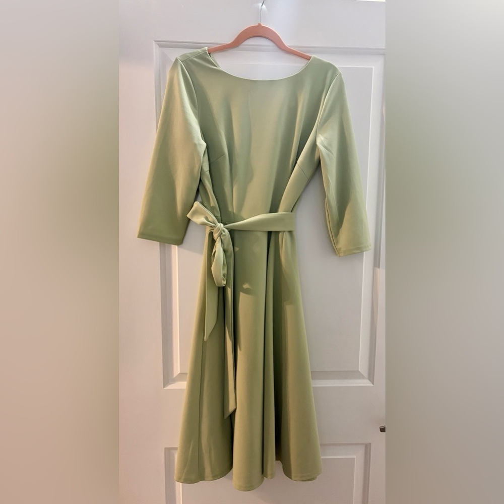 Chic Sage Midi Dress with Belt